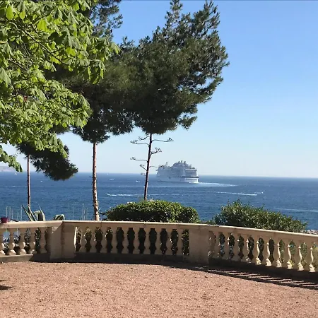 Guest house Maison D'Hotes La Bastide Bleue